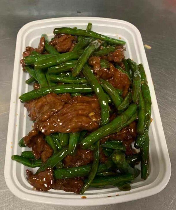 B7. Beef W. String Bean