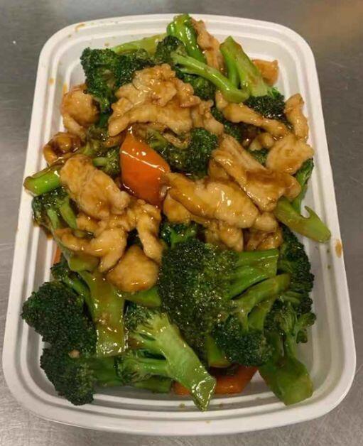 C6 Chicken W. Broccoli